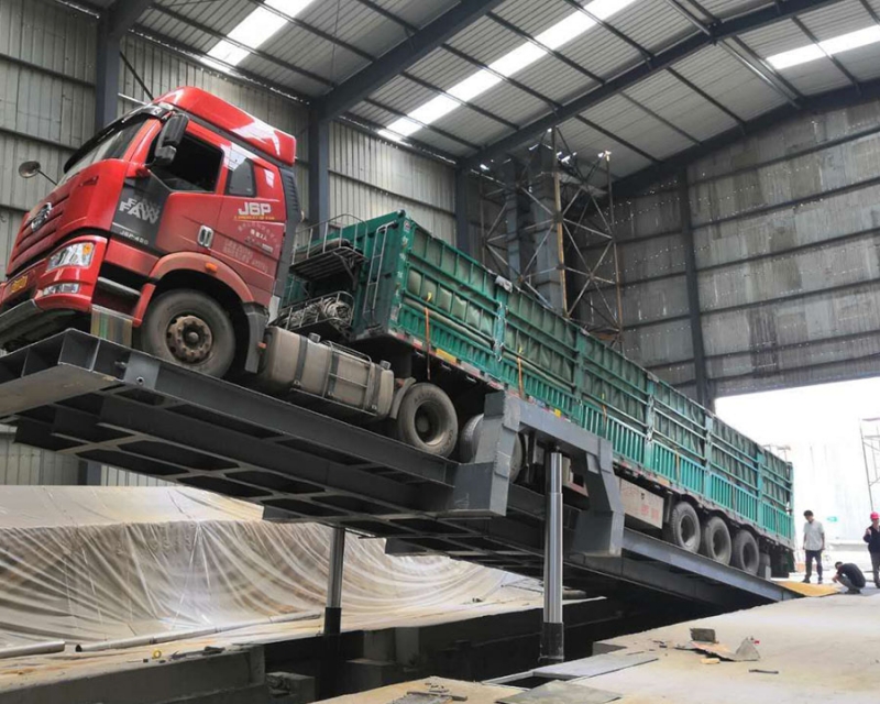 全密封后翻卸車機